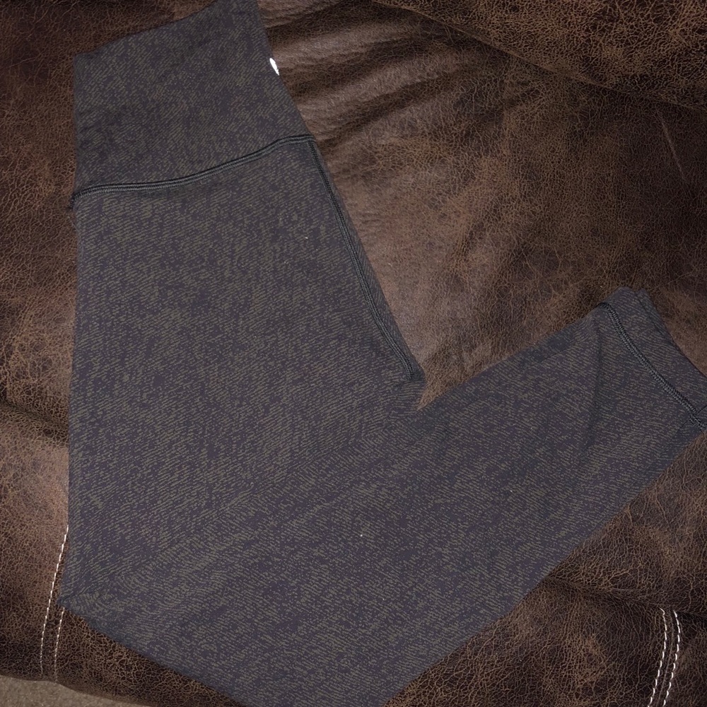 Lululemon Wunder Under High-Rise 7/8 *25 Leggings